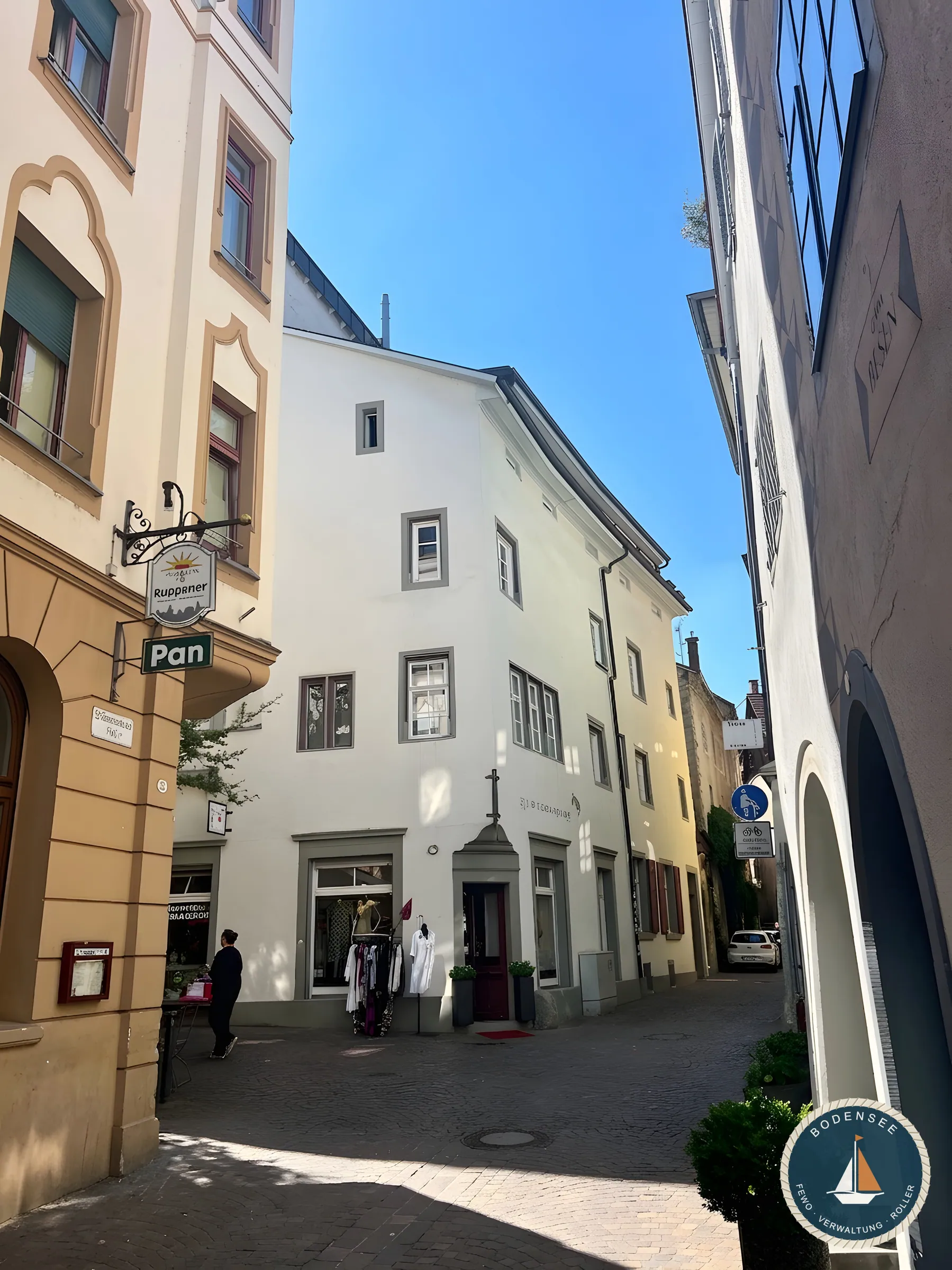 Häuser an einer Gasse in Konstanz – Zum Hinteren Kranich in Konstanz